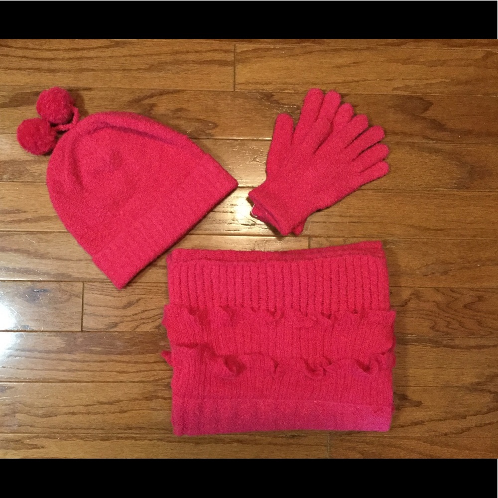 NWT 3-pc cold weather set